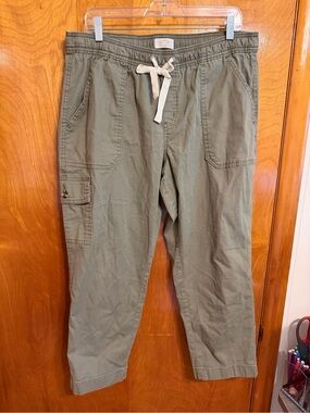 Levi's Olive Drawstring Cropped Cargo Pants